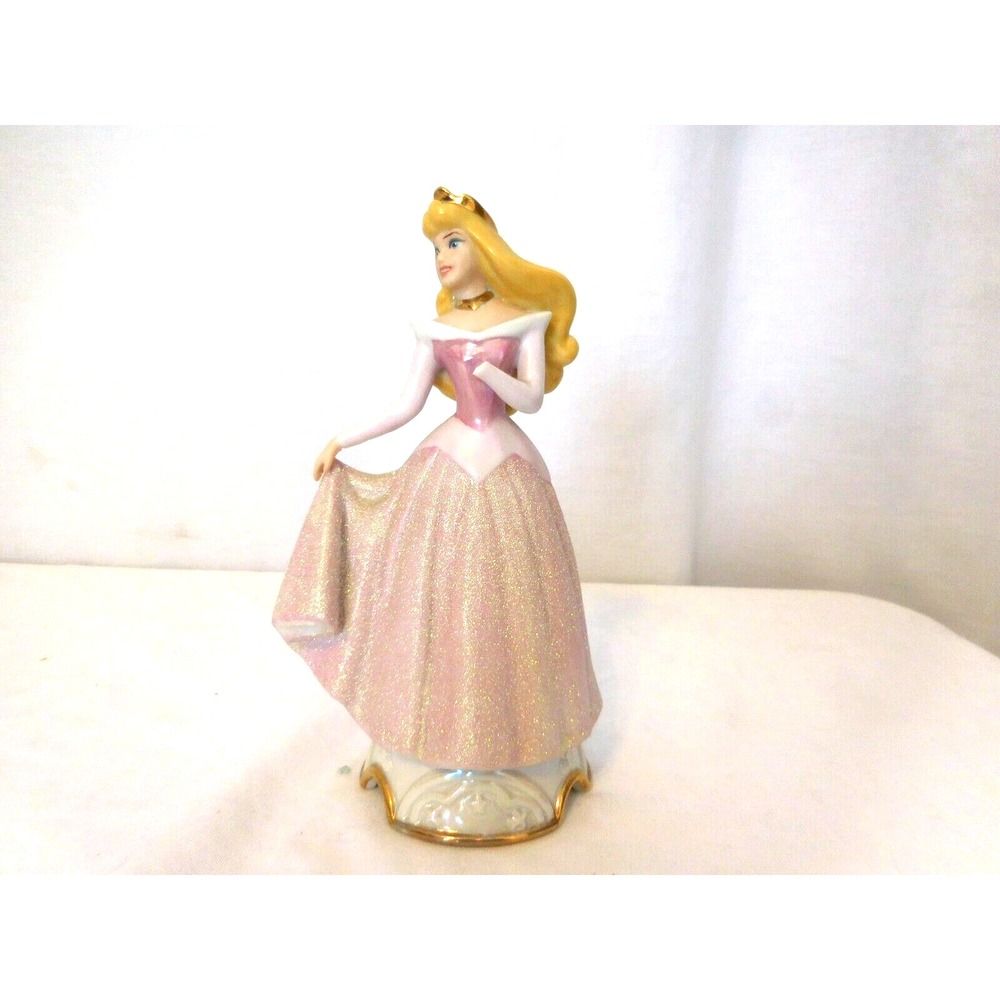 Sleeping Beauty Princess Aurora Ceramic Figures Disney Tdl Figurehead Interior